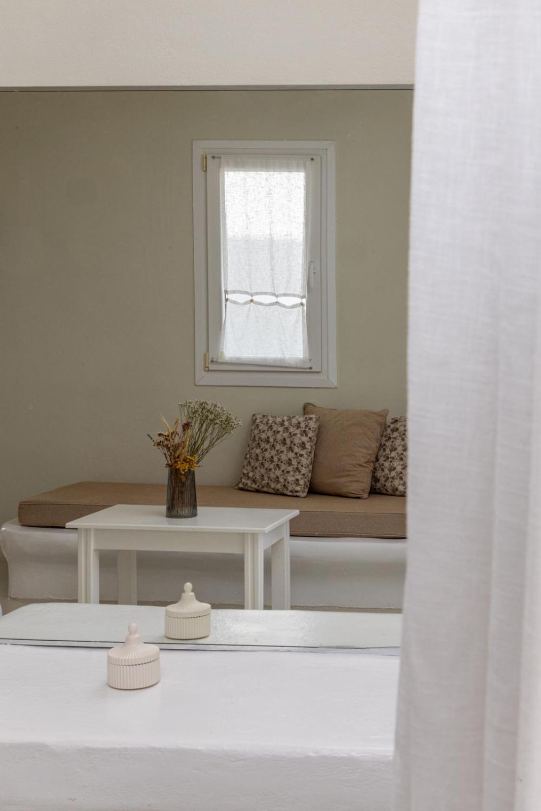 Soulmate'S Suites Tinos Кіонія Екстер'єр фото