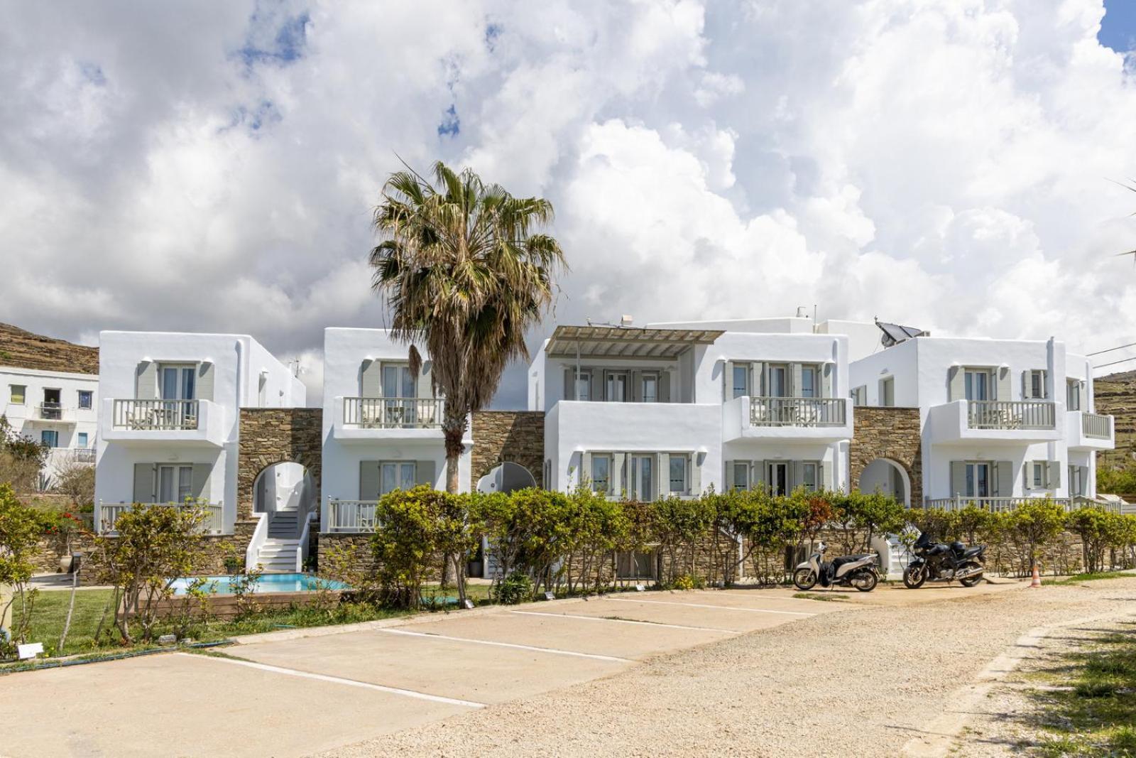Soulmate'S Suites Tinos Кіонія Екстер'єр фото