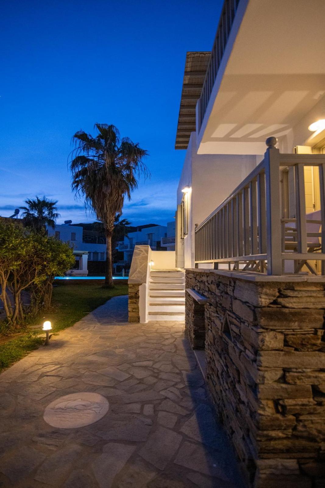 Soulmate'S Suites Tinos Кіонія Екстер'єр фото