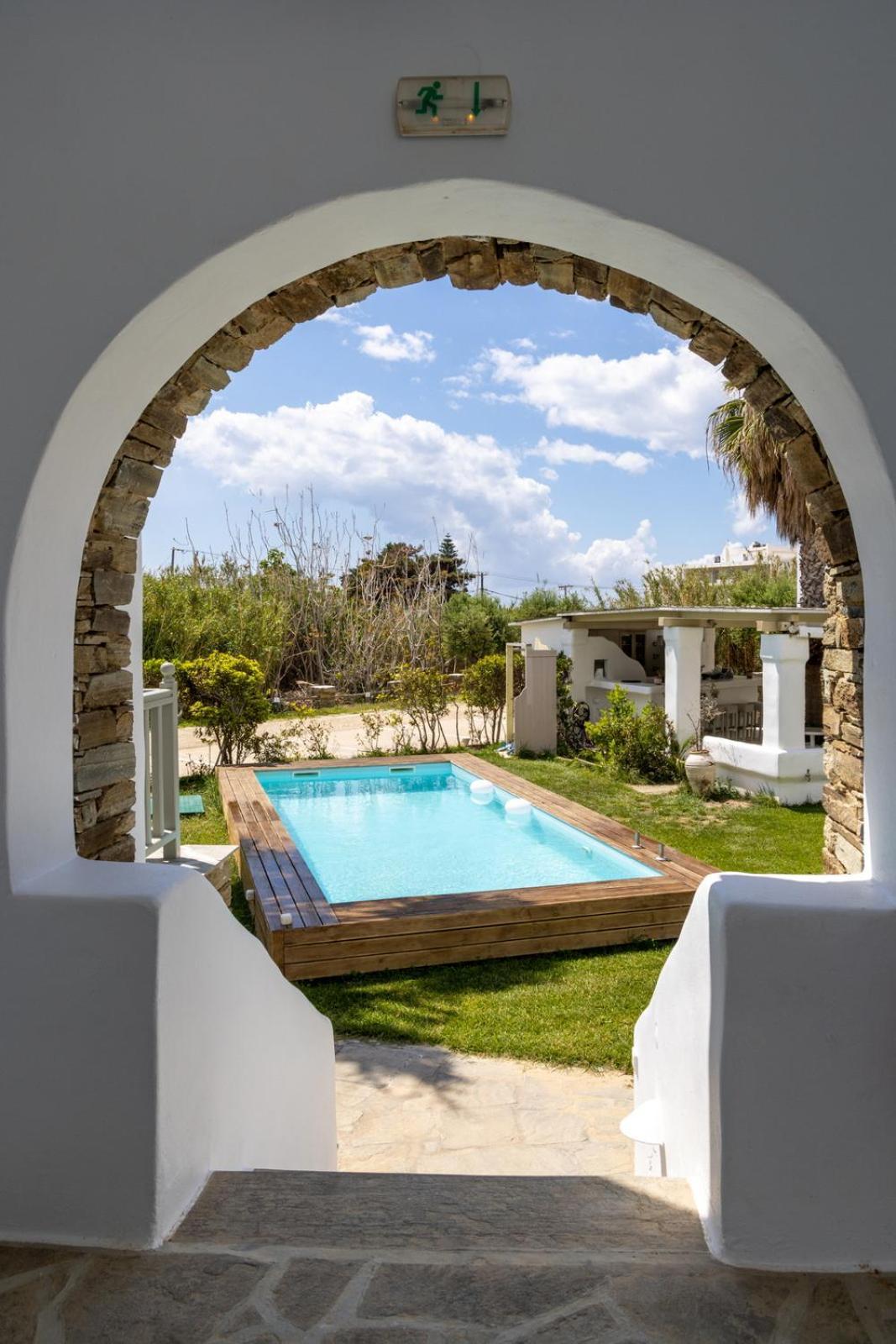 Soulmate'S Suites Tinos Кіонія Екстер'єр фото